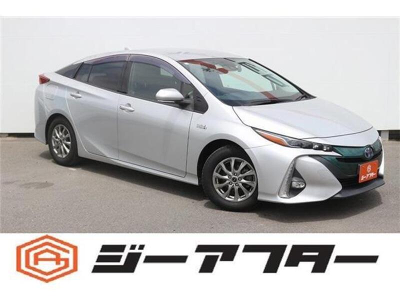 TOYOTA PRIUS PHV
