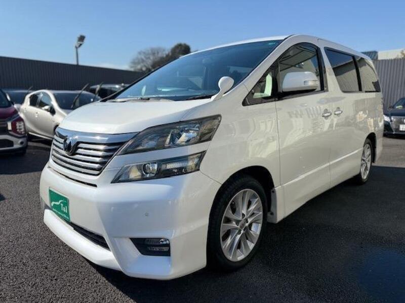 TOYOTA VELLFIRE
