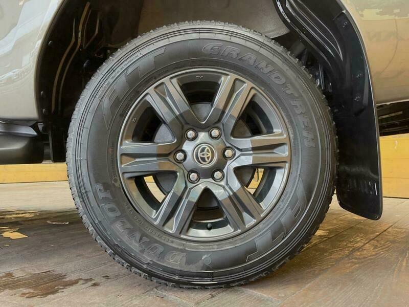 HILUX