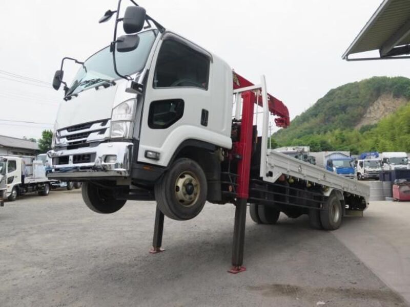 ISUZU FORWARD