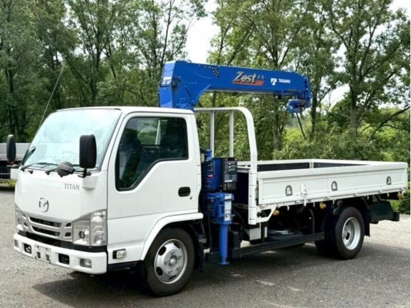 MAZDA TITAN