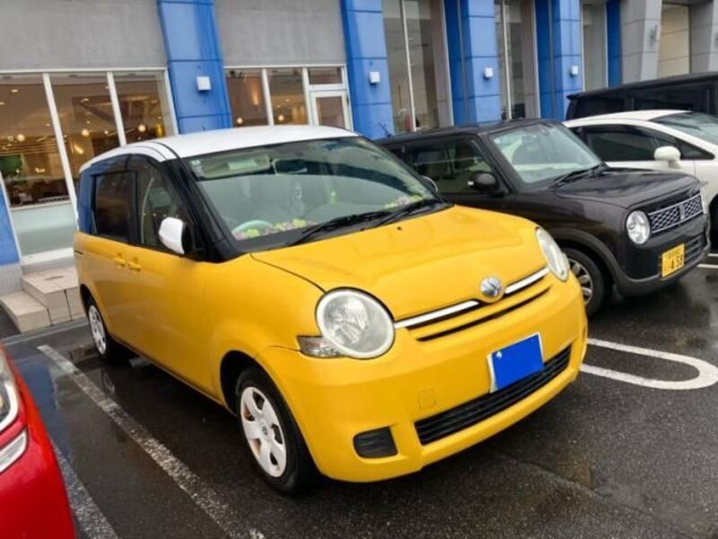 TOYOTA SIENTA
