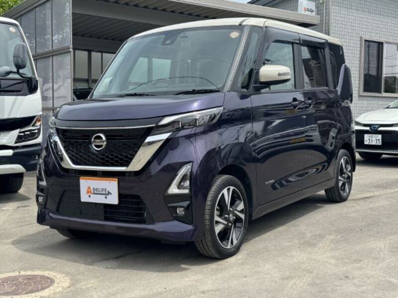 NISSAN ROOX