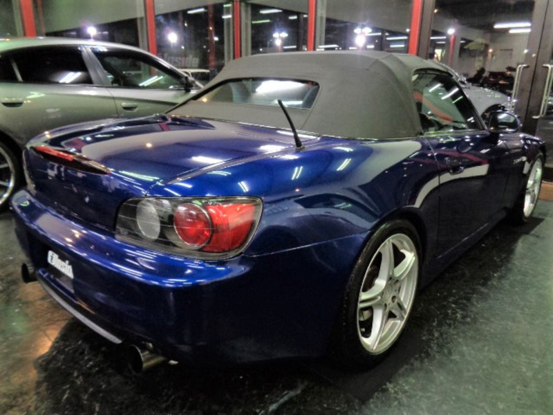 S2000