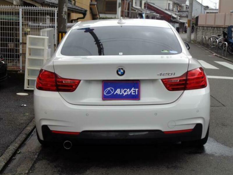 4 SERIES
