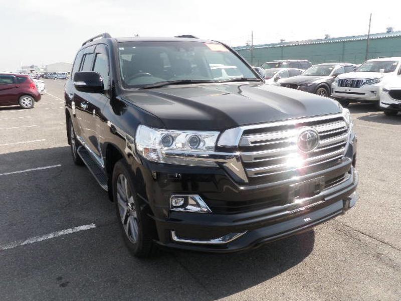 TOYOTA LAND CRUISER