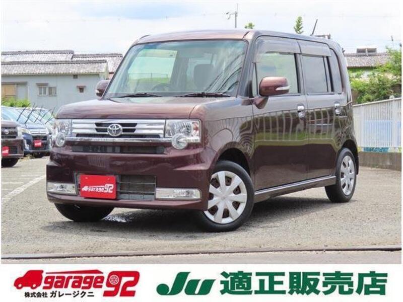 TOYOTA PIXIS SPACE
