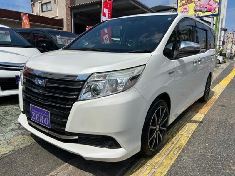 TOYOTA NOAH