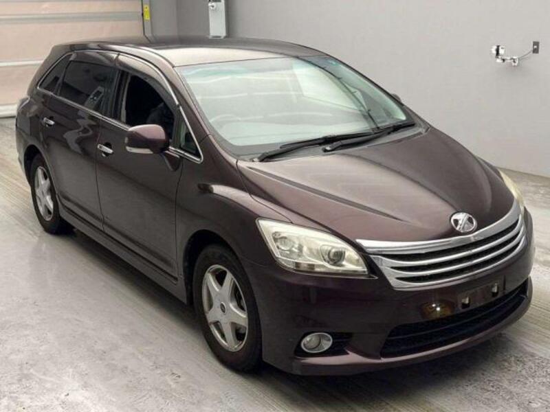 TOYOTA MARK X ZIO