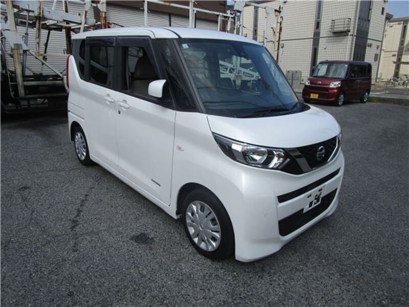 NISSAN ROOX