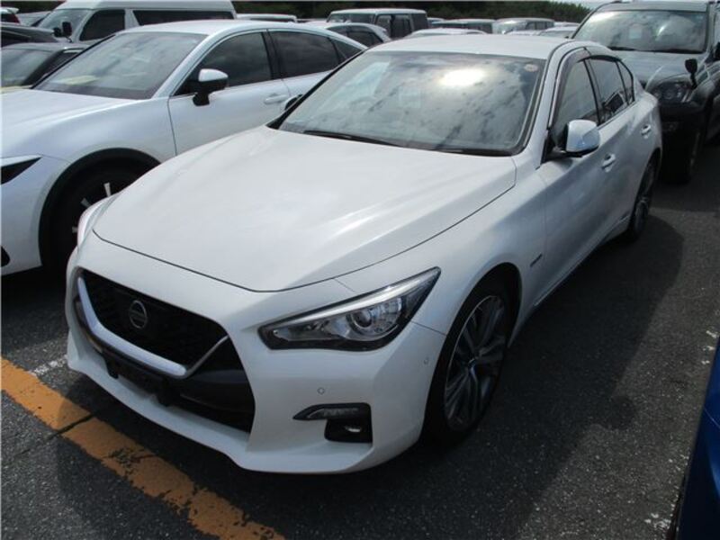 NISSAN SKYLINE