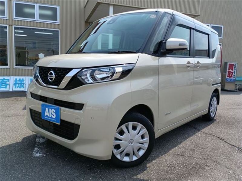 NISSAN ROOX