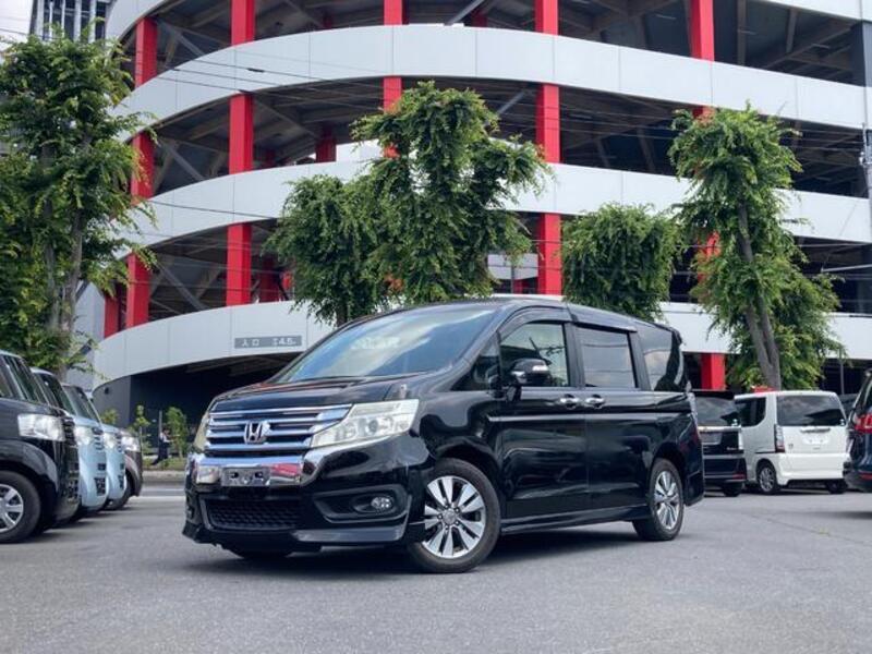HONDA STEPWAGON SPADA