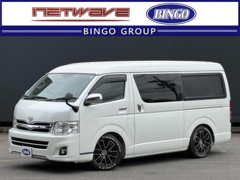 TOYOTA HIACE WAGON