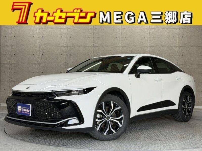 TOYOTA CROWN CROSSOVER