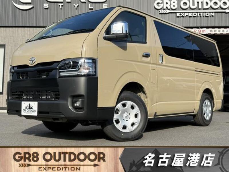 TOYOTA HIACE VAN
