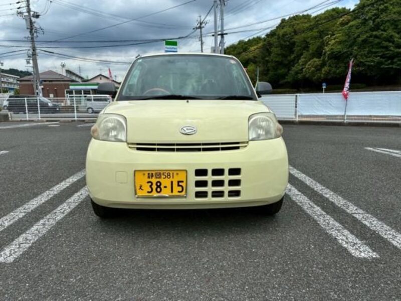 DAIHATSU ESSE