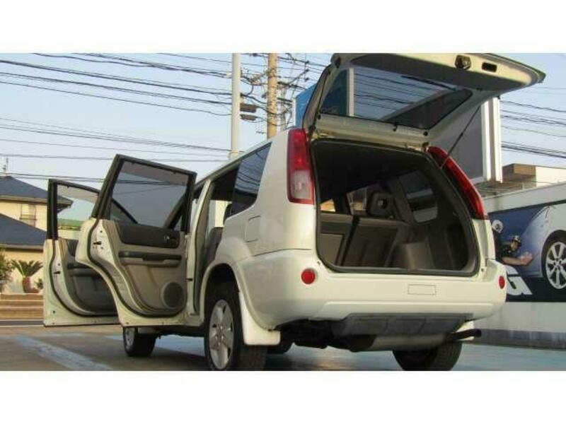 X-TRAIL