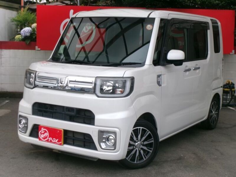 DAIHATSU WAKE