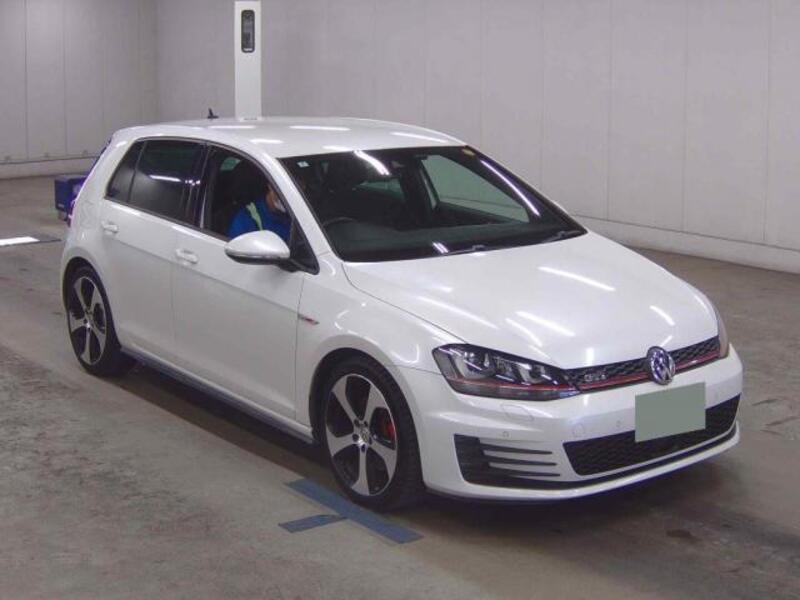 VOLKSWAGEN GOLF GTI