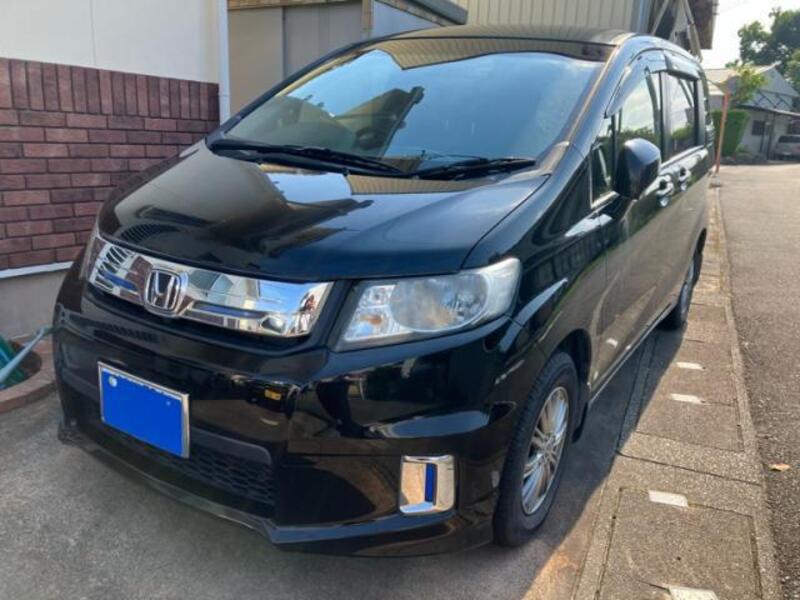 HONDA FREED SPIKE