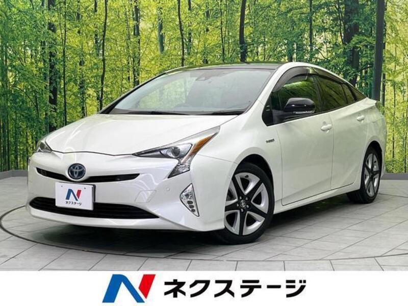TOYOTA PRIUS