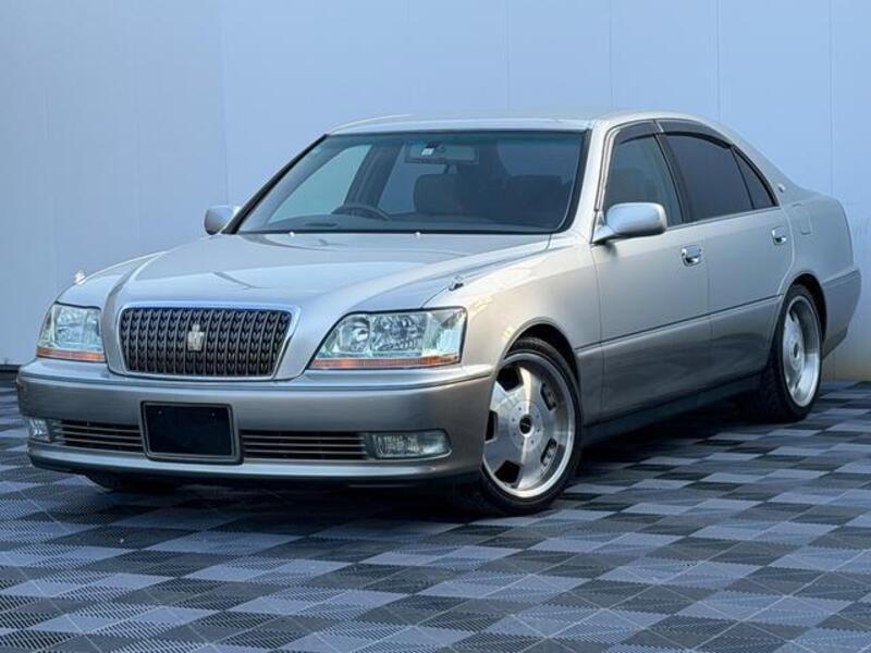 TOYOTA CROWN MAJESTA
