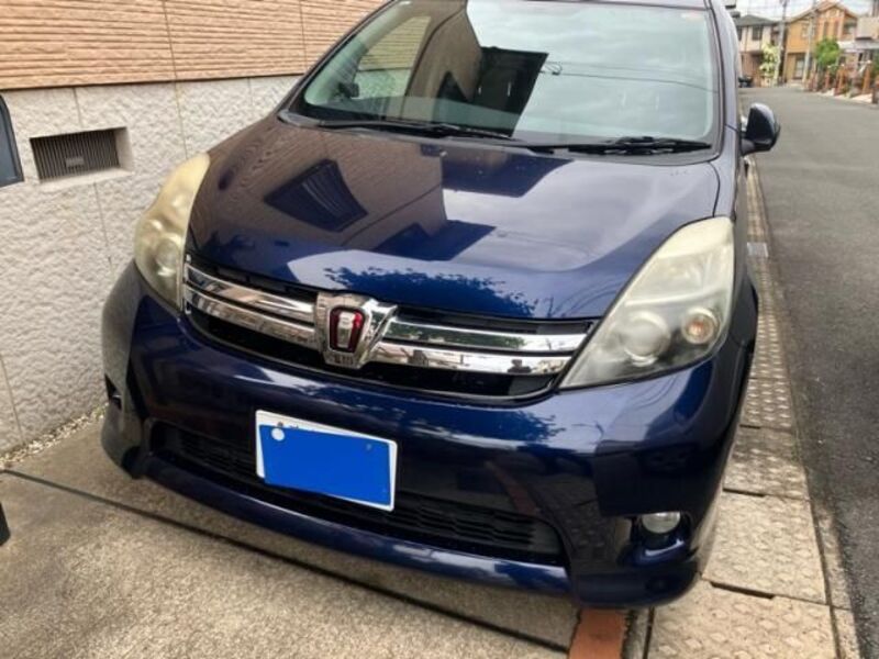 TOYOTA ISIS