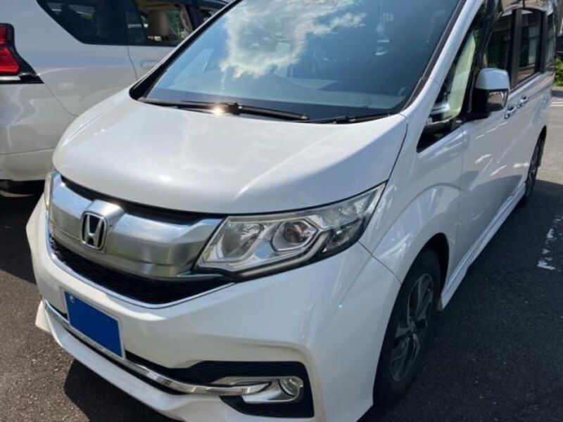 HONDA STEPWAGON SPADA