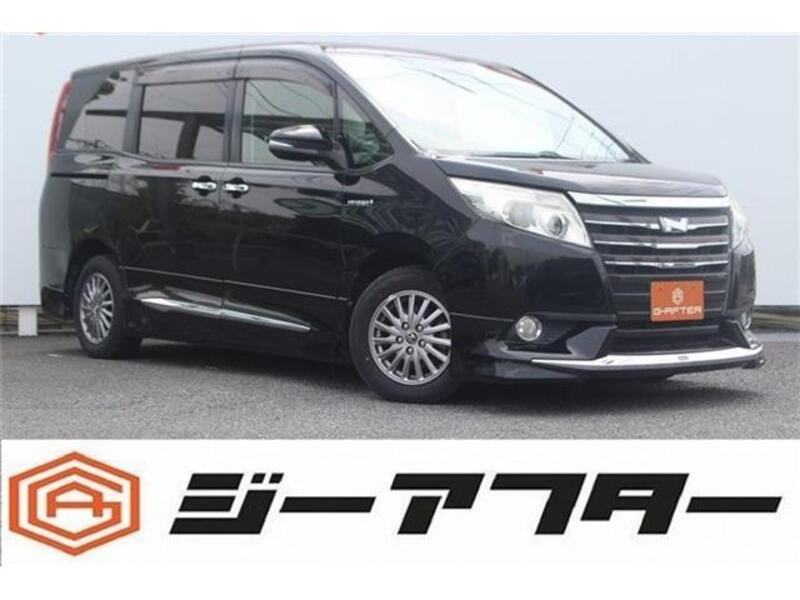 TOYOTA NOAH