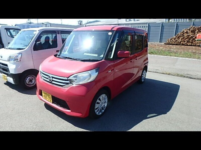 NISSAN DAYZ ROOX