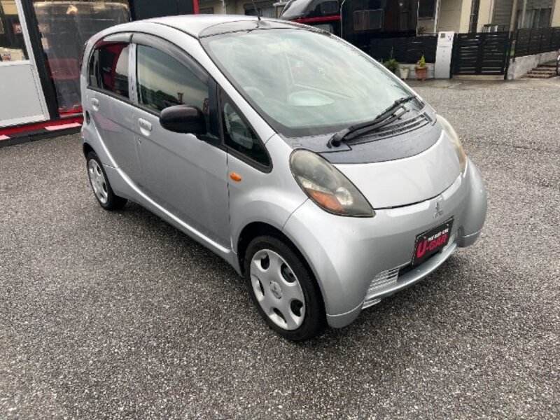 MITSUBISHI I