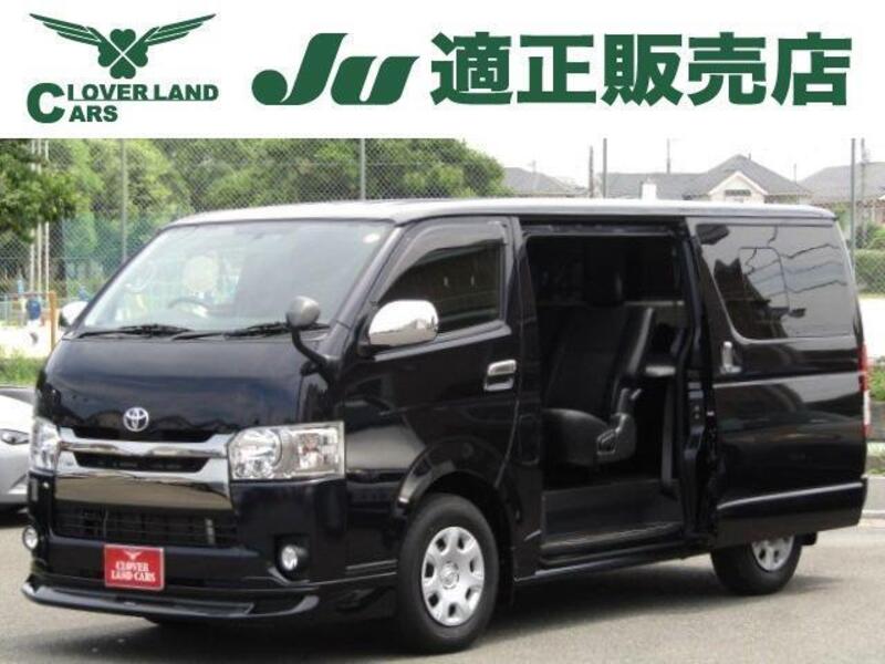 TOYOTA HIACE VAN