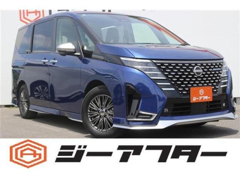 NISSAN SERENA