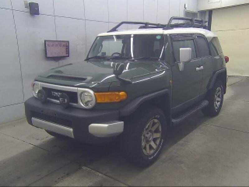TOYOTA FJ CRUISER