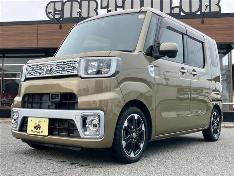 TOYOTA PIXIS MEGA