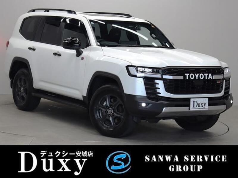 TOYOTA LAND CRUISER