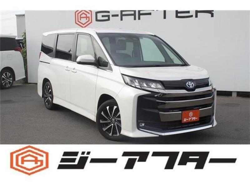 TOYOTA NOAH