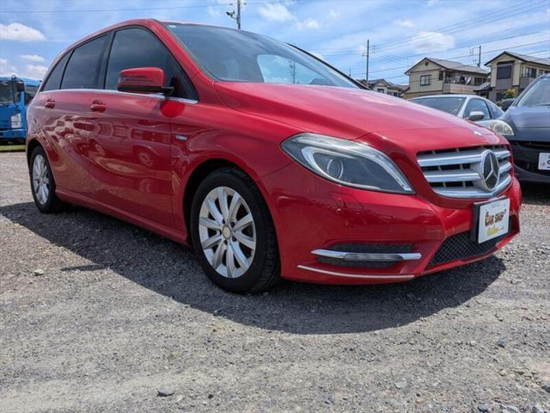 MERCEDES-BENZ B-CLASS