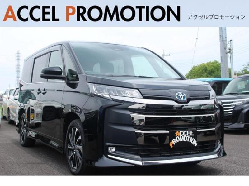 TOYOTA NOAH