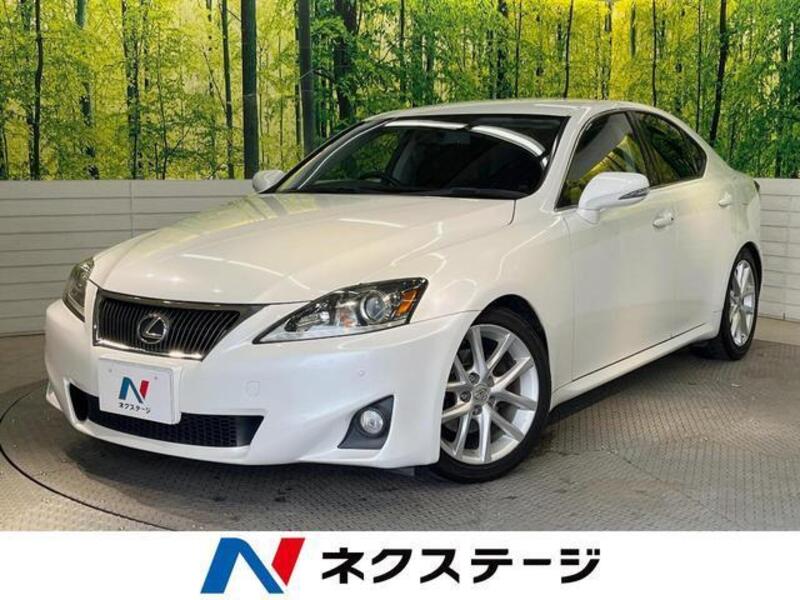 LEXUS IS