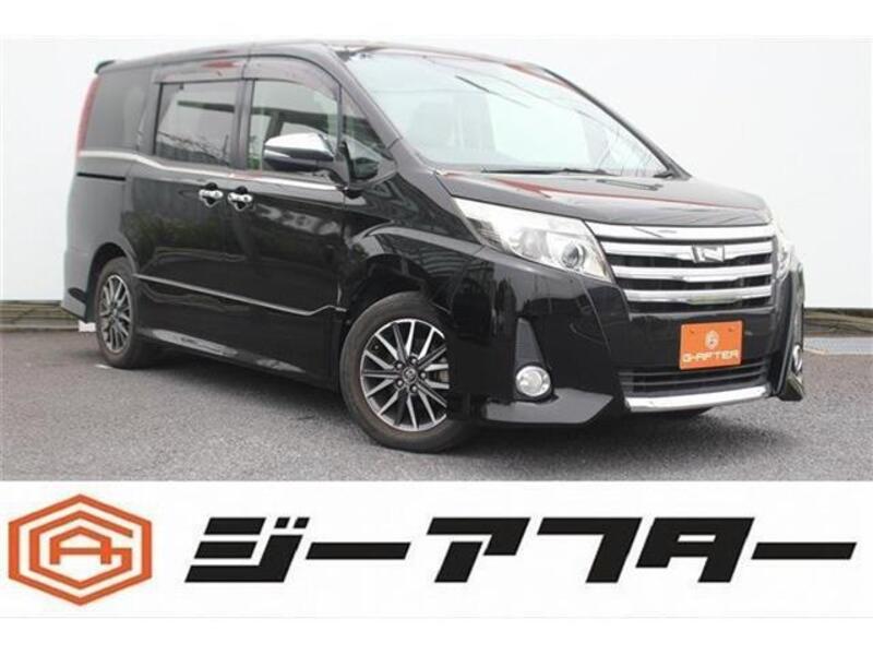 TOYOTA NOAH