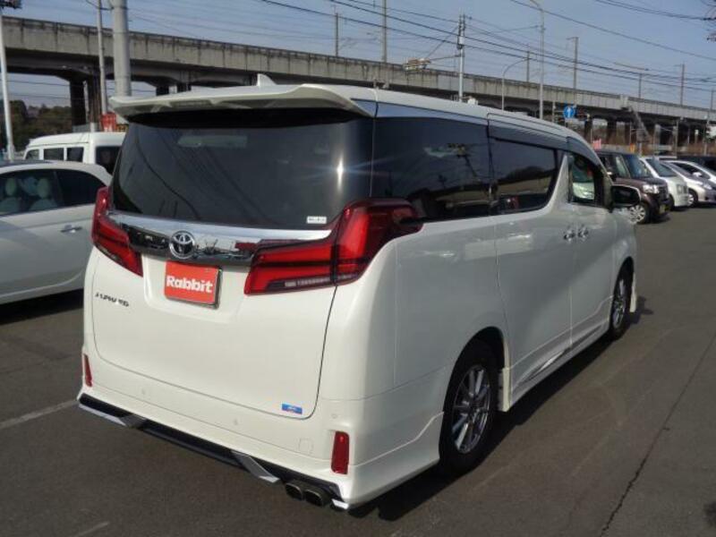 ALPHARD-9