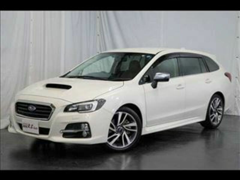 SUBARU　LEVORG