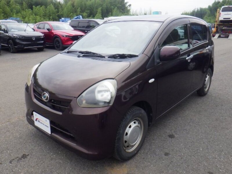 DAIHATSU Mira Es