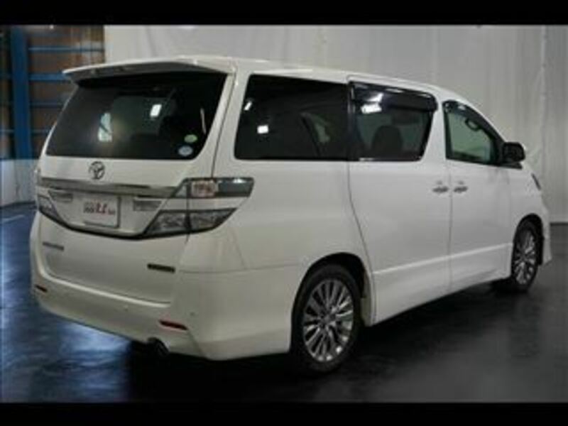 VELLFIRE-8