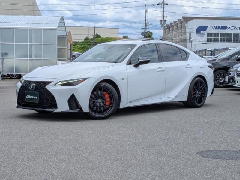 LEXUS IS