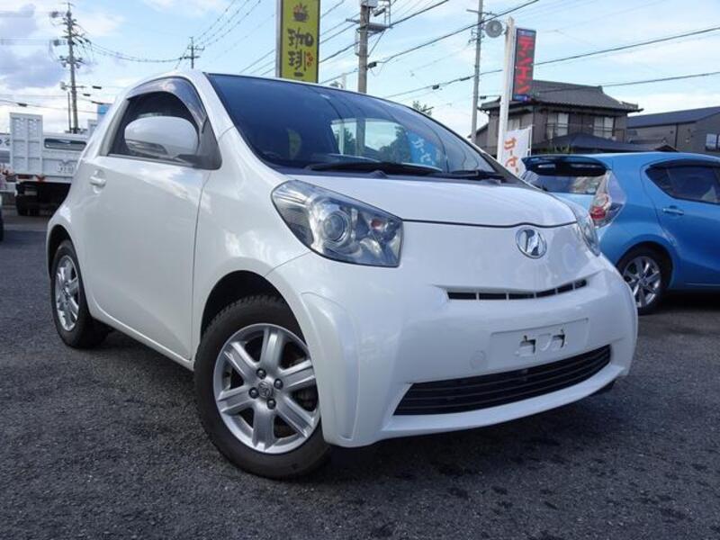 TOYOTA IQ