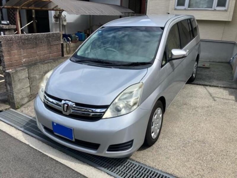 TOYOTA ISIS