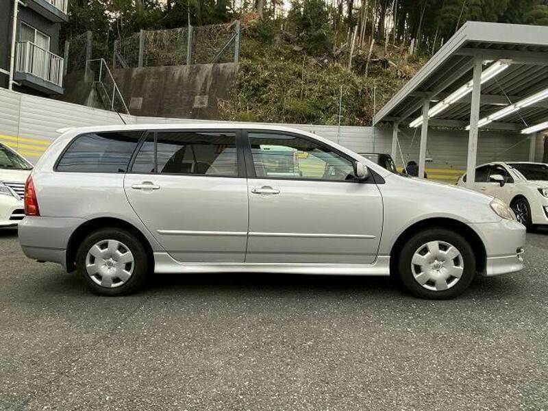 COROLLA FIELDER